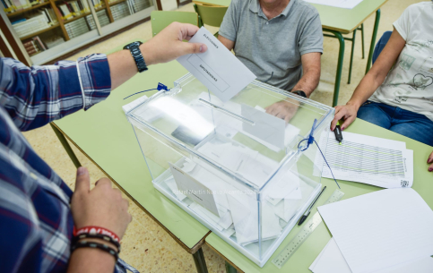 PP gana las elecciones europeas con el 32,4 por ciento de los votos, 2,2 puntos por delante del PSOE, según Sigma 2