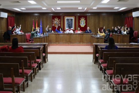 El Pleno de Azuqueca aprueba por unanimidad la modificación inicial de la ordenanza de la tenencia y protección de animales