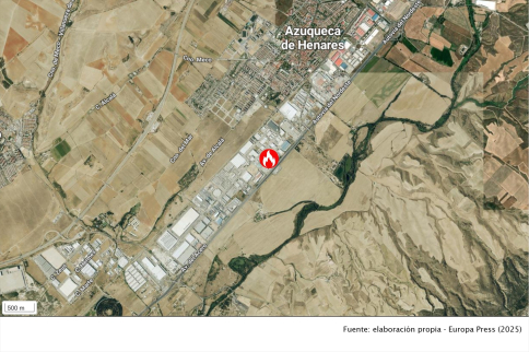 Desalojados diez trabajadores tras un incendio en una panificadora de Azuqueca de Henares