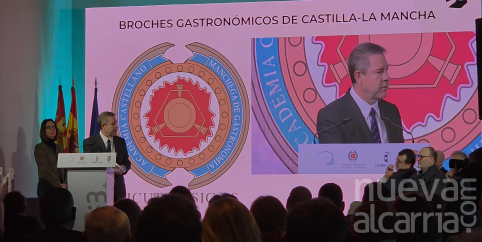 Page anuncia que Azuqueca tendrá una planta de montaje de coches eléctricos en España