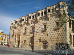 Navidad en los jardines del Infantado con  entrada gratuita al espectáculo de luz y sonido y pasajes animados para todos los públicos