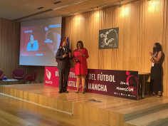 La Junta "respaldará siempre" su compromiso con el deporte desde la base - Vimarsana News