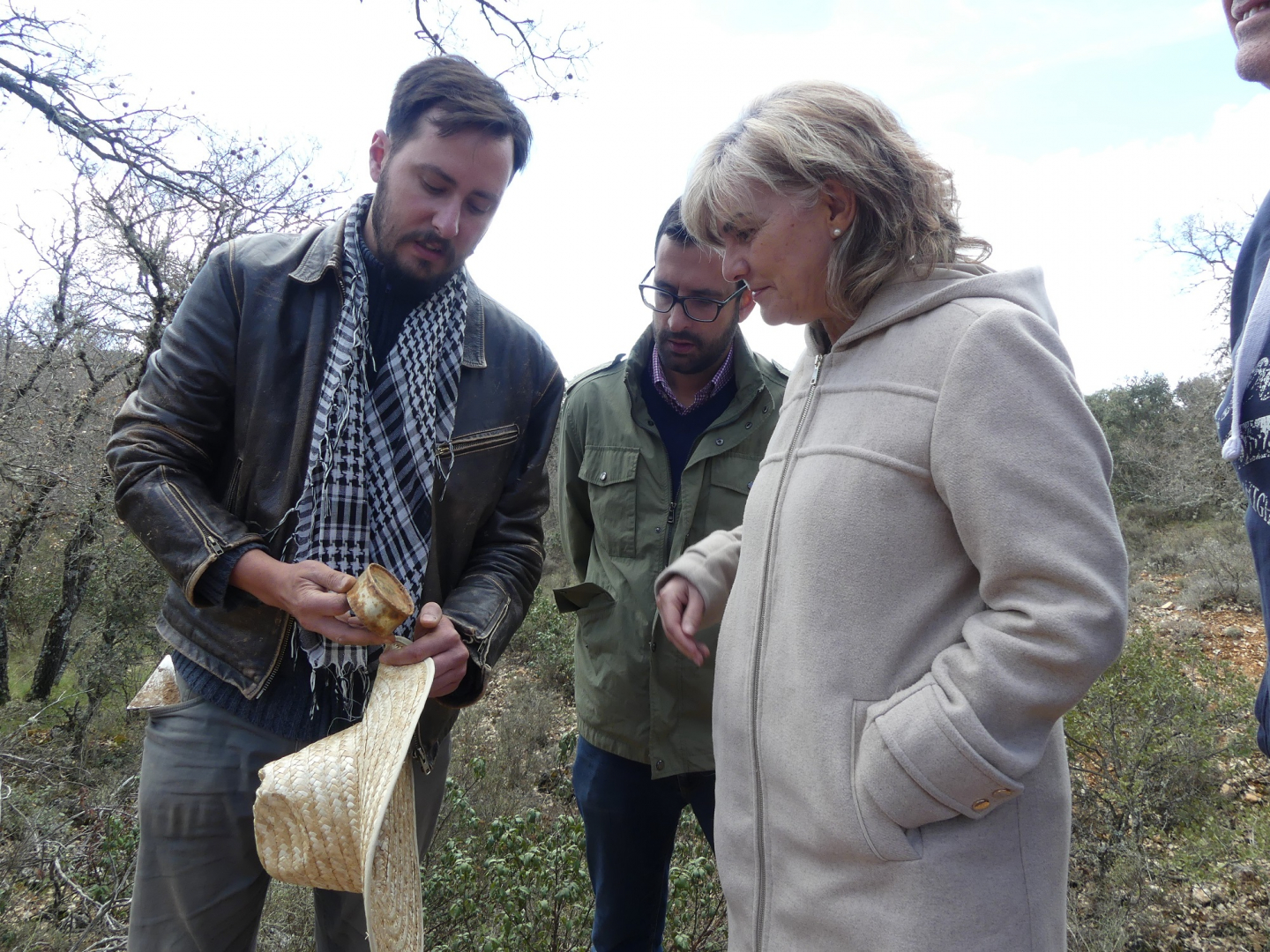 La Subdelegada Del Gobierno Visita En Jadraque La Excavación Arqueológica Del Campo De 3790