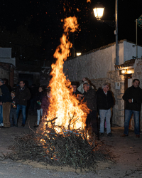 Las Hogueras de la Purísima encienden, un año más, la Navidad horchana