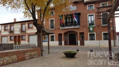 Nueva edición de los encuentros con autores de la biblioteca en los colegios de Alovera con Margarita del Mazo