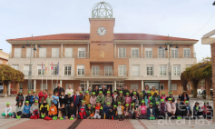Escolares de Cabanillas celebran la Constitución visitando el Ayuntamiento