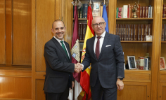 Pablo Bellido se reúne con el embajador de la República Checa en España