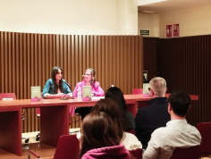 La periodista Lorena García presenta en Dávalos su último libro