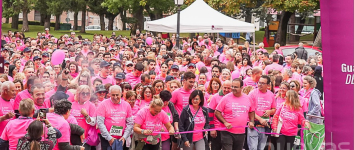 La X Carrera Contra el  Cáncer reúne a 1.300 personas