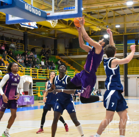 Partidazo, otra victoria más... y premio del liderato para el Lujisa Guadalajara