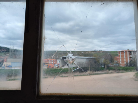 Actos vandálicos en el Pabellón Municipal de Molina