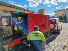 Pareja responde con eficacia y solidaridad ante el apagón eléctrico