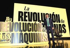 Eurocaja Rural reivindica en su nueva campaña la banca humana con 'La revolución de los máquinas'