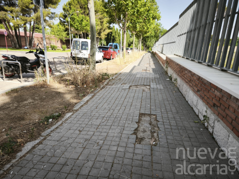 El PSOE pide a Guarinos un Plan de Asfaltado 2025-2030 ante el deterioro de calles y aceras