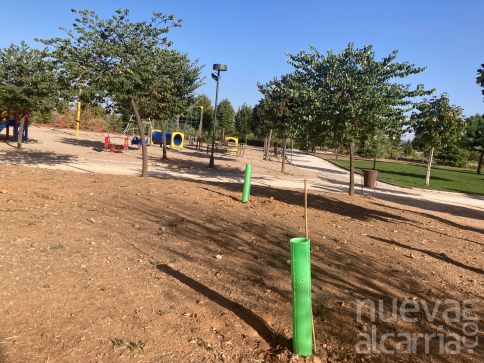Cabanillas invierte 28.000 euros en los espacios verdes del parque Elena de la Cruz con Adasur 