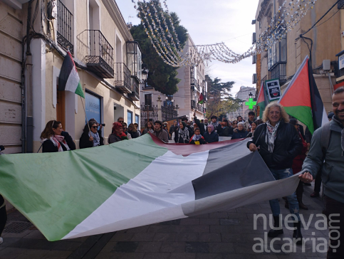 Cientos de personas se manifiestan por Khaled y su familia