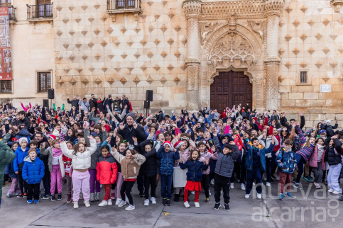 La alcaldesa inaugura el “Bosque del Reciclaje Escolar” creado por más de 3.500 escolares de 23 centros educativos