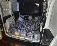 Detenidos tras darse a la fuga los  presuntos autores del robo de mercancía  de un camión en la A-2