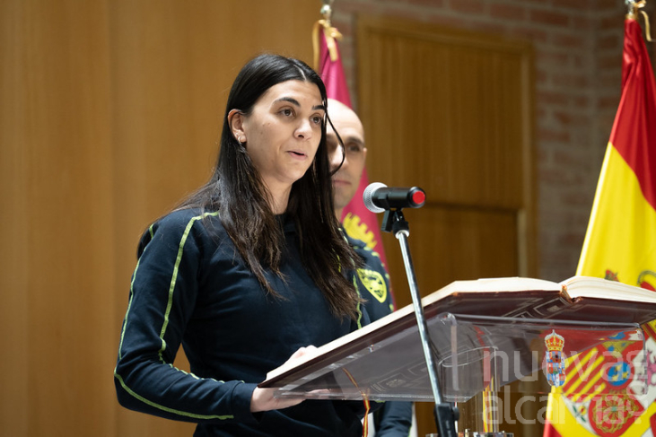Silvia García rompe barreras y se convierte en la primera mujer bombero de la provincia