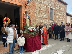 Iriépal celebra la fiesta de San Blas con botarga y procesión
