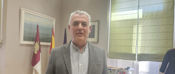 Vega anuncia 1,4 millones para reformar el Polideportivo San José 