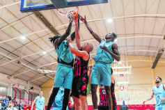 El Bazu sucumbe ante el acierto desde el perímetro de Talavera