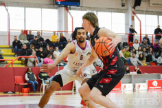 Un derbi intenso decidido en los últimos minutos