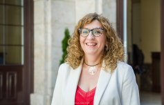 Avanzar de la mano en un 8 de Marzo