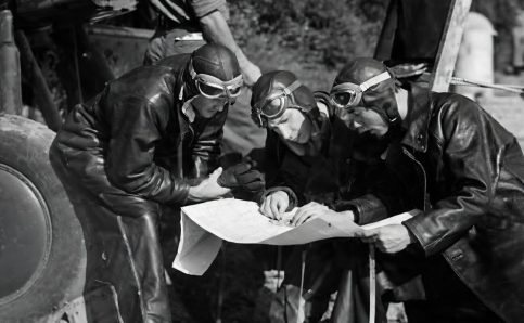 En homenaje a los aviadores de la República