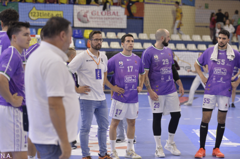 El BM Guadalajara busca hacerse fuerte en casa ante el exigente reto del Bidasoa Irun