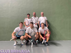 Romanones A lidera el asalto al título en el play-off de la Liga Provincial de Frontenis