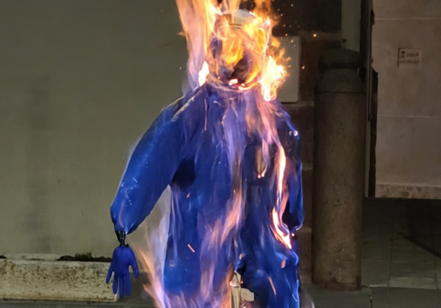 Alcolea del Pinar celebra con éxito su concurso de torrijas y quema del Judas