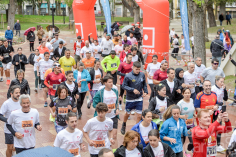 Más de 700 personas en la Carrera Solidaria Mizu