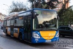 El Ayuntamiento refuerza la Línea 5 del transporte urbano con un autobús adicional y dos nuevos conductores