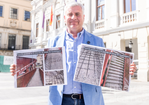 El Ayuntamiento dictará una orden de ejecución a ADIF para reparar la pasarela peatonal junto a la estación de tren
