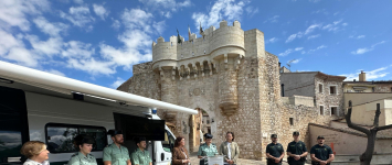 La Guardia Civil presenta en Guadalajara su nueva oficina móvil para acercar los servicios al medio rural