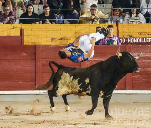 Guadalajara presenta un concurso de recortadores para el 23 de mayo