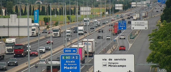 Un accidente en Azuqueca de Henares complica la circulación en la A-2 hacia Zaragoza