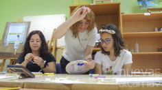 Alovera incorpora un taller de creación textil a su oferta cultural tras la buena respuesta vecinal