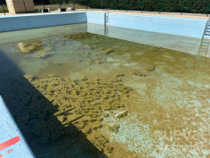 El PP de Pioz denuncia falta de mantenimiento en la piscina municipal antes de su apertura