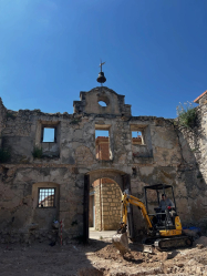 Avanza la rehabilitación del antiguo edificio municipal que será centro de información del paraje protegido del Río Ungría