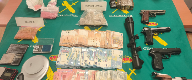 La Guardia Civil desmantela en Alovera  un ‘supermercado’ de la droga