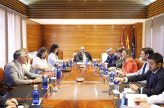 El próximo Pleno debate sobre listas de espera, auxiliares técnicos de educación y seguros agrarios