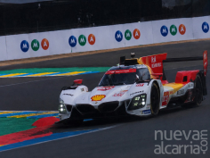 Toyota reina en Le Mans con una remontada de manual