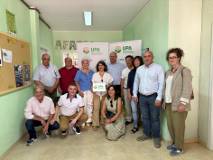 Lizán visita la sede de UPA en Molina