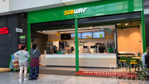 Una conocida franquicia de bocadillos abre su primer restaurante el Ferial Plaza