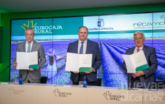 RECAMDER y Eurocaja Rural firman un convenio financiero de 60 millones de euros para impulsar el desarrollo rura