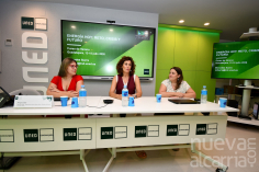 UNED Guadalajara despide sus cursos de verano con una radiografía práctica de la transición energética