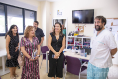 La consejera de Bienestar Social visita el Centro  de Mayores ‘Las Fuentes’ de Marchamalo