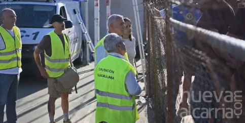 José Luis Vega visita la zona del incendio y se interesa por la situación de los agricultores afectados